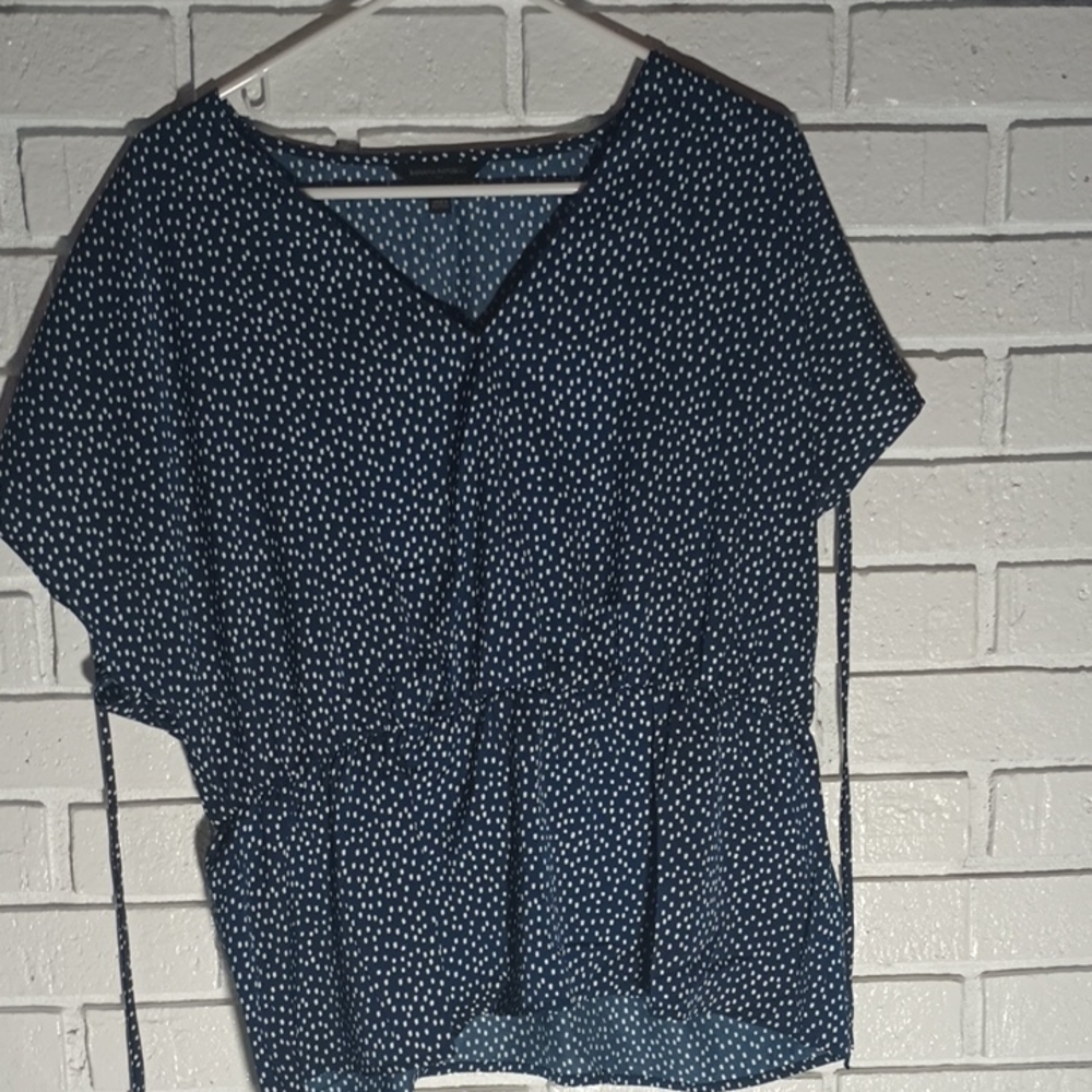 Women's Navy Polka Dot Top Size Large